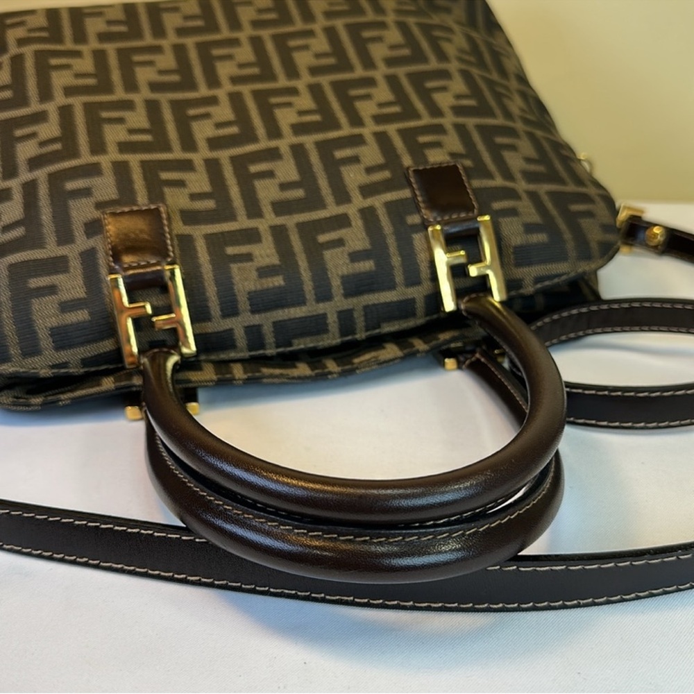 AUTHENTIC FENDI Logo Zucca  Shoulder/Crossbody Bag w/Removable Strap - Picture 10 of 17